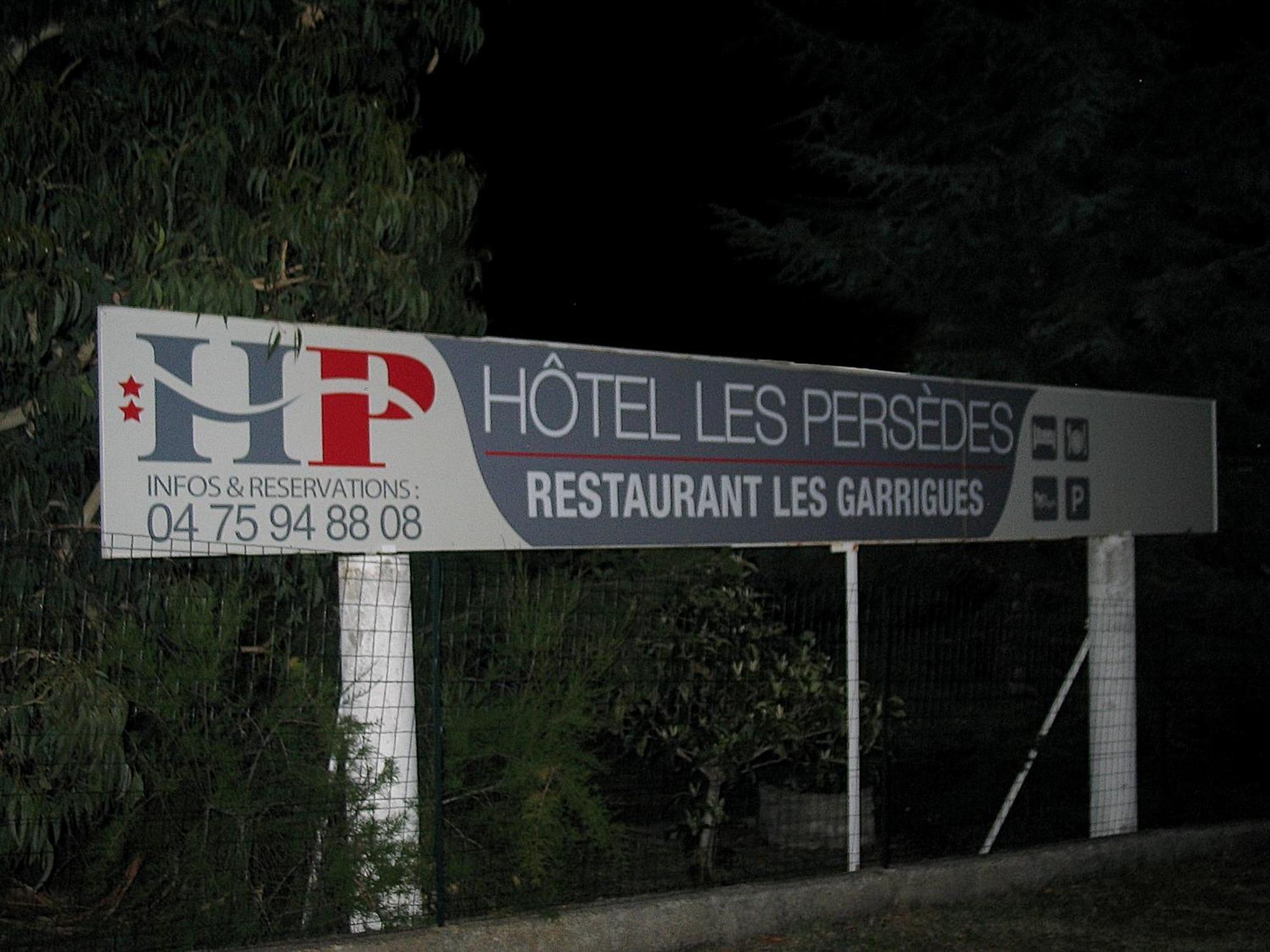 Hotel Les Persedes Lavilledieu  Buitenkant foto